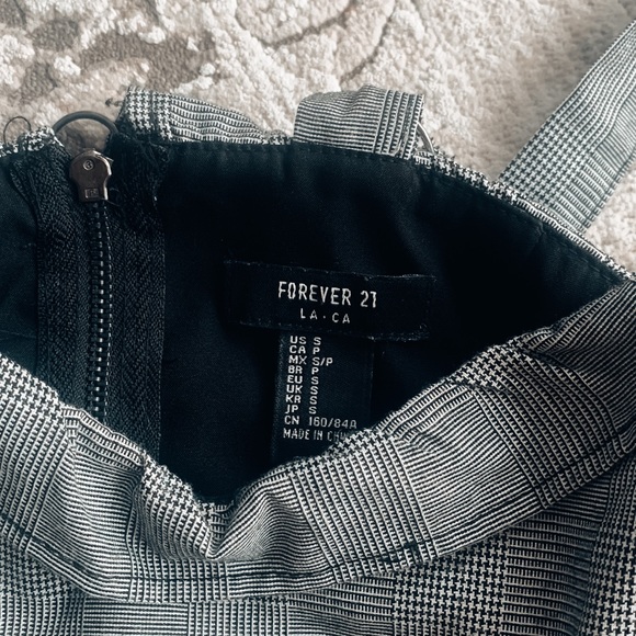 Forever 21 Plaid Crop Top - Picture 5 of 5